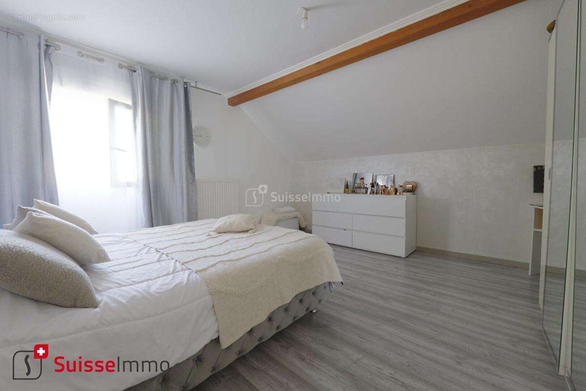 Maison Montbéliard 10 pièces 222 m2 habitables - photo 10