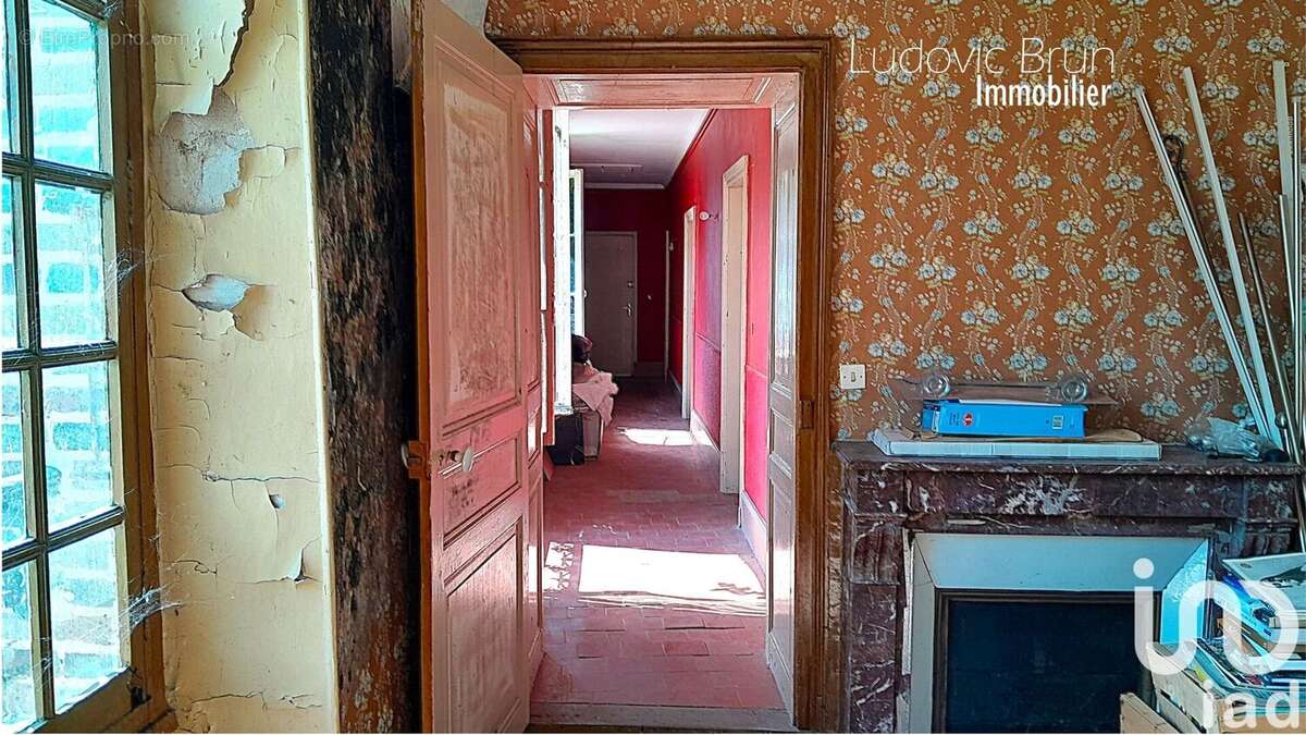 Appartement 657 m² à Tannerre-En-Puisaye  - photo 9
