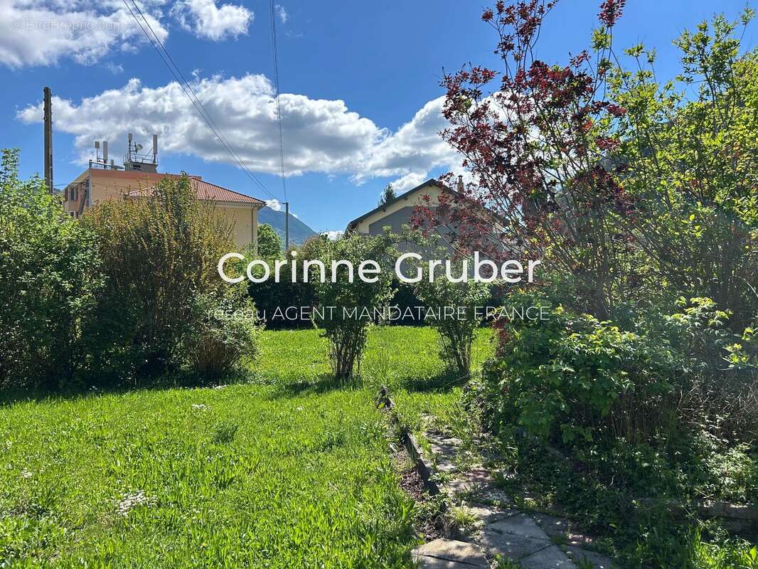 Exclusivité – digne appartement type 4 de 93 m², balcon, garage, cave, terrain et dépendance - photo 16