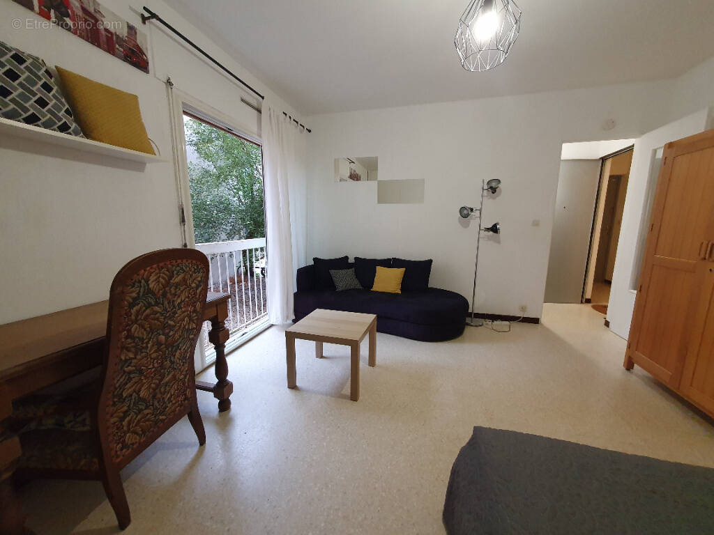 Appartement à HYERES