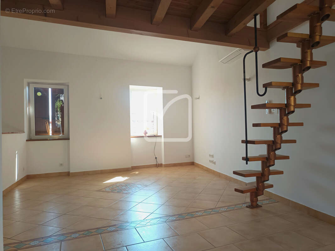Maison à CHIROLS