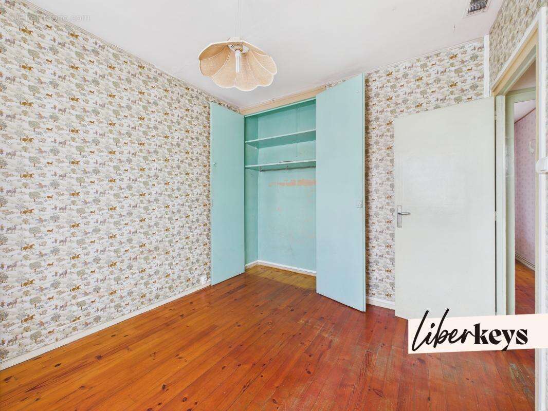 Maison individuelle de 107m² avec jardin et garage - Saint-Fons - photo 3