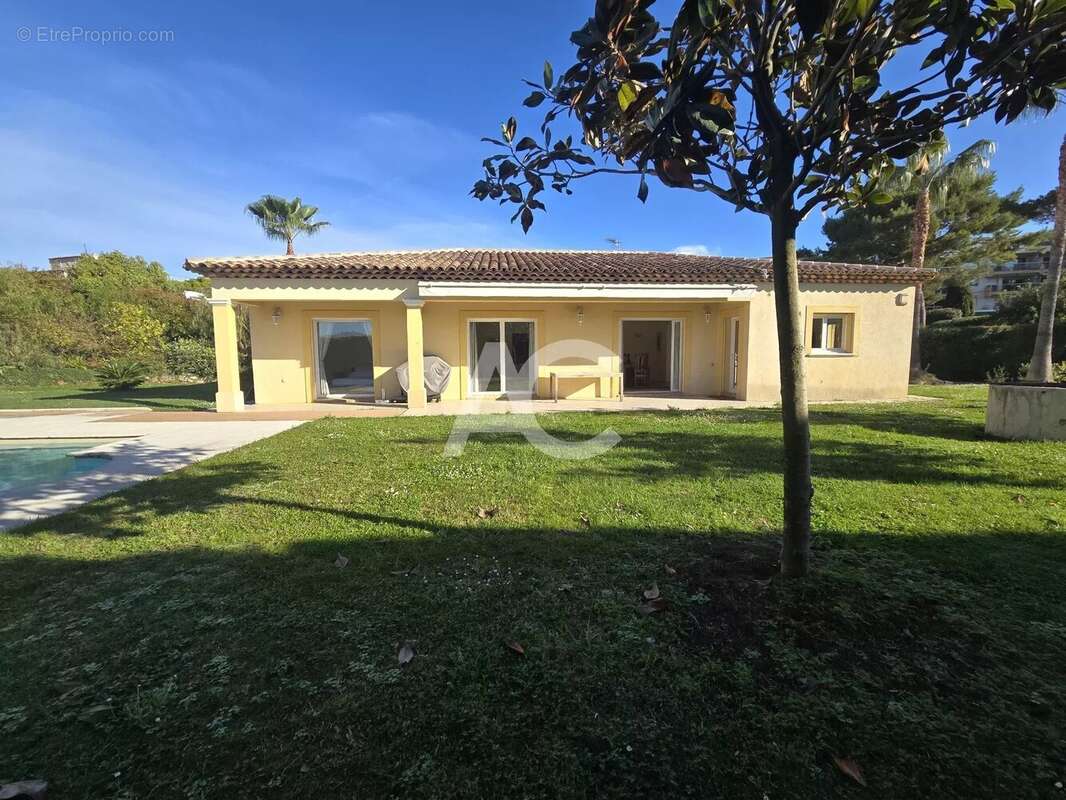 Maison à ANTIBES
