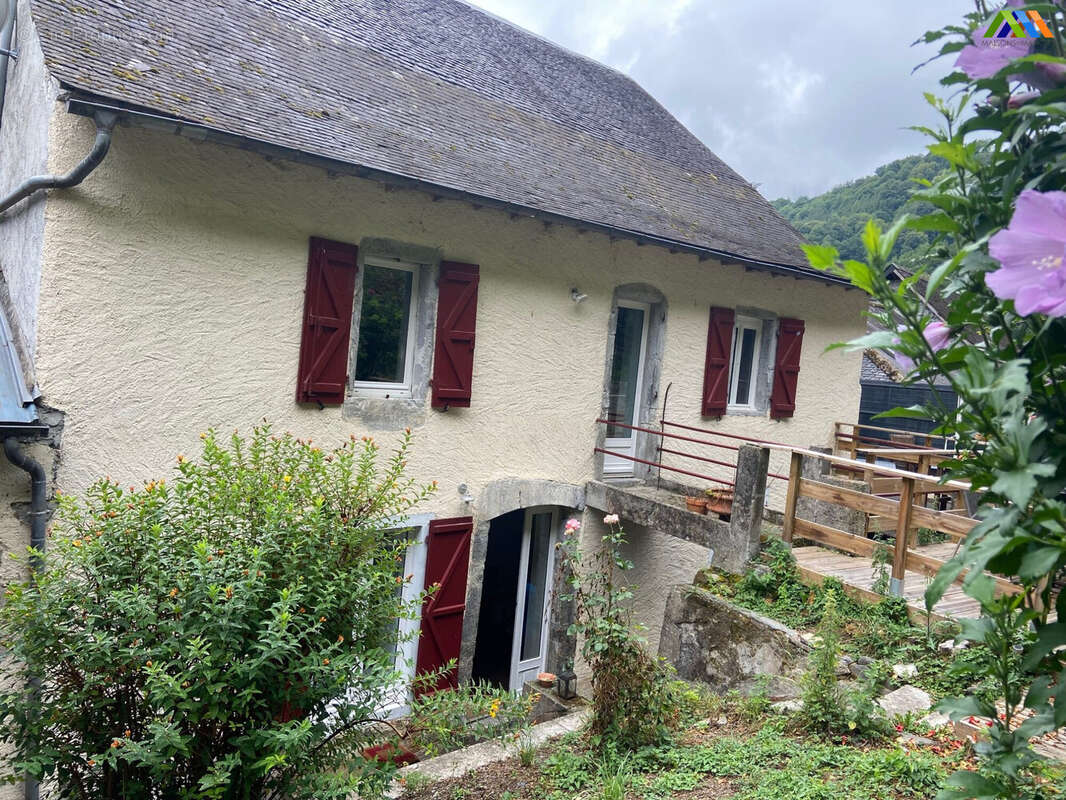 Maison 190 m² à Bedous  - photo 4
