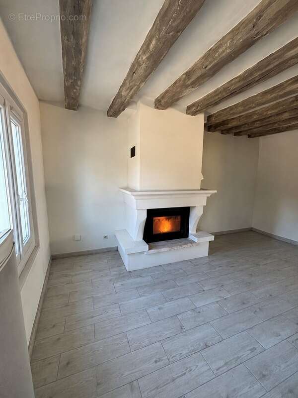 Maison à DAMVILLE