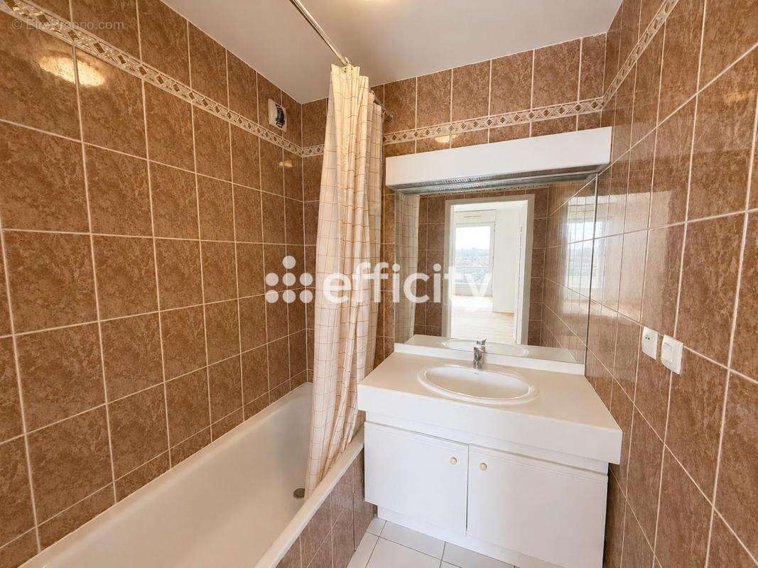 Appartement à VILLEURBANNE