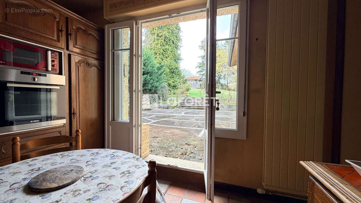 Maison à SAINTE-MENEHOULD