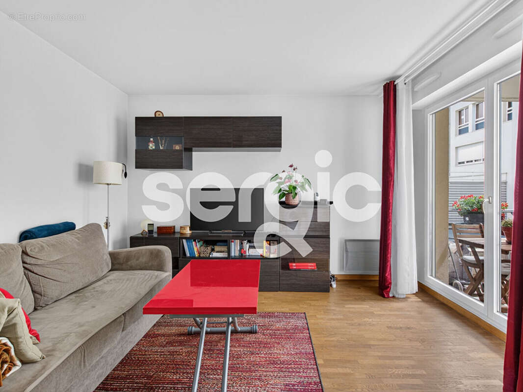 Appartement à ISSY-LES-MOULINEAUX