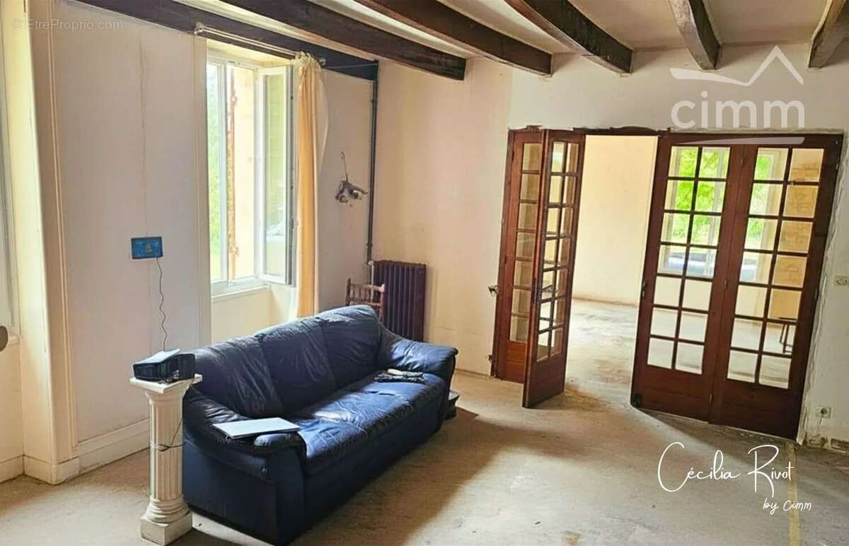 Maison de caractère avec 1,5 hectare - photo 2