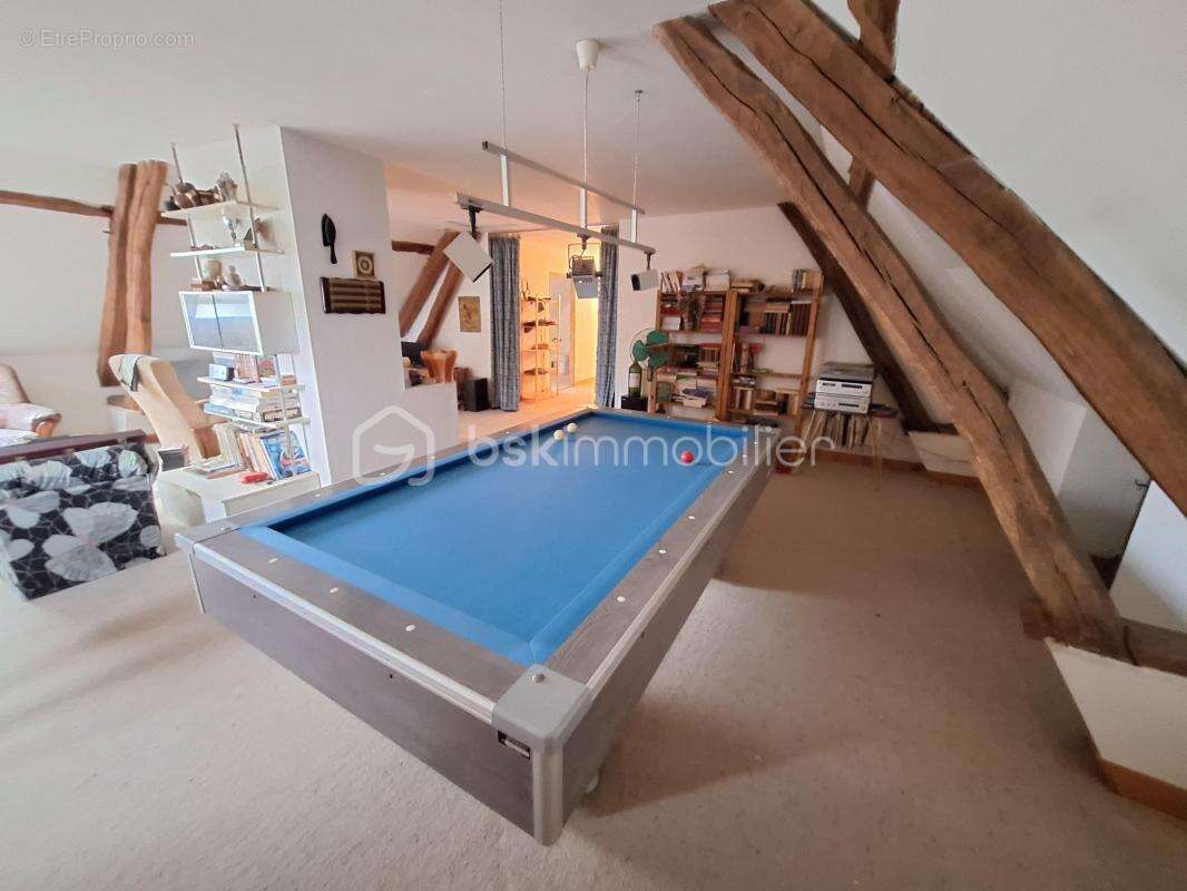 Maison à NEUVY-EN-SULLIAS