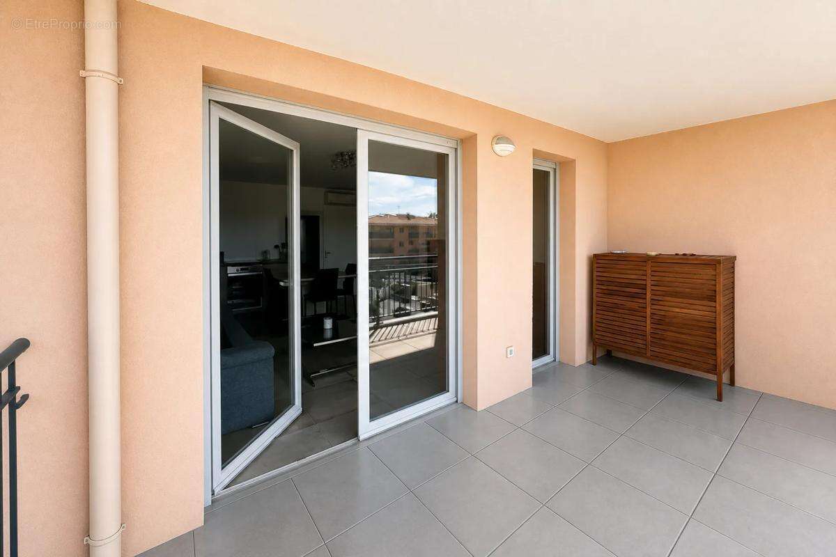 Appartement 3 pièces, terrasse et garage, Bormes - photo 10