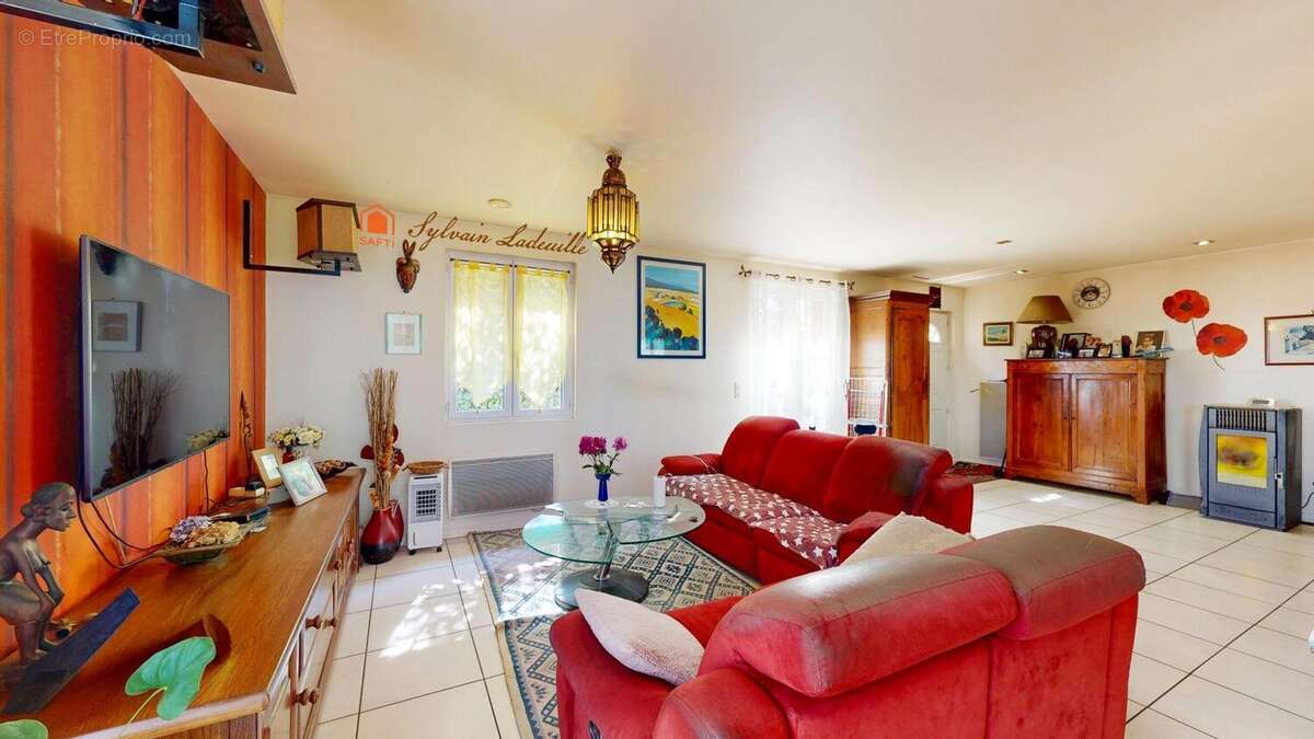 Photo 5 - Maison à LACROPTE