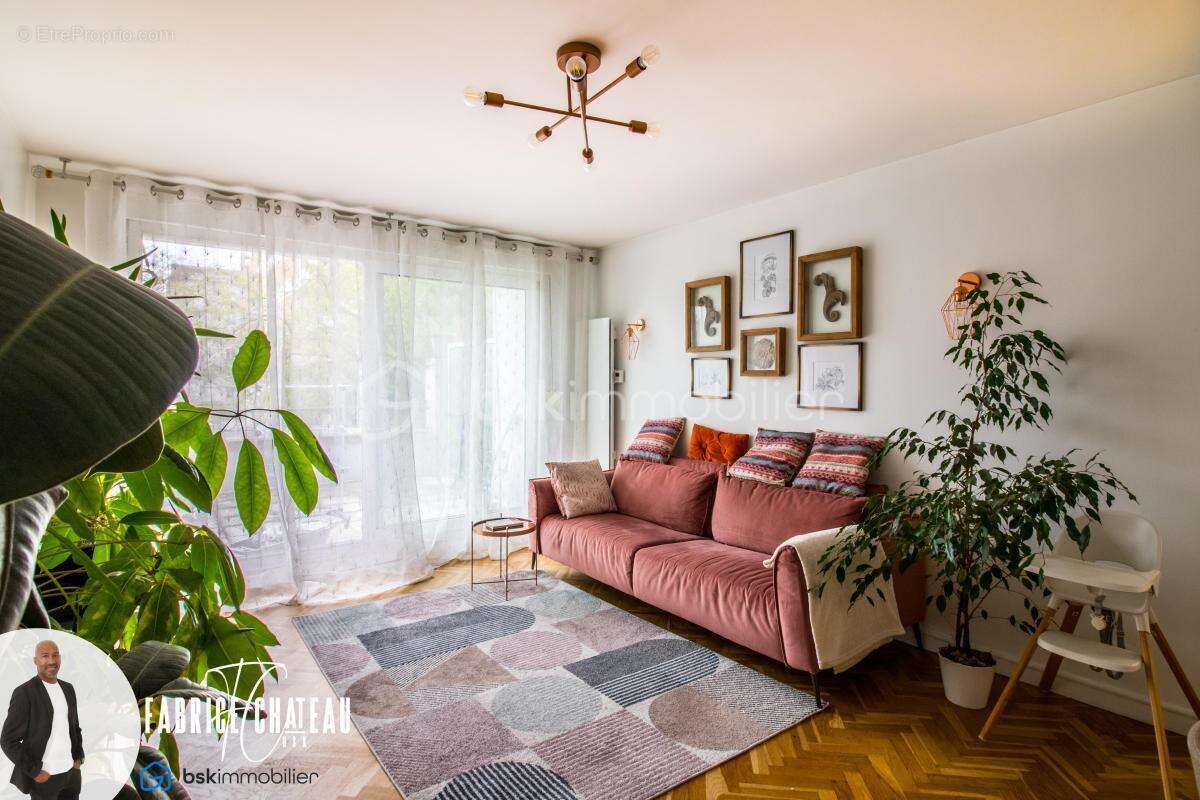 3 pièces lumineux avec grande terrasse et parking – À deux pas de la gare ! - photo 3