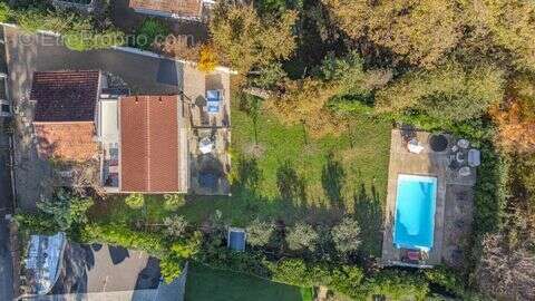 Maison à ROQUEFORT-LES-PINS