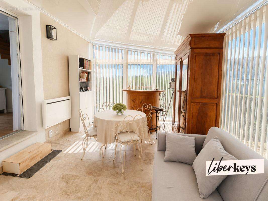 Maison familiale récente de 83 m² avec véranda, jardin et suite parentale – Marignane - photo 9