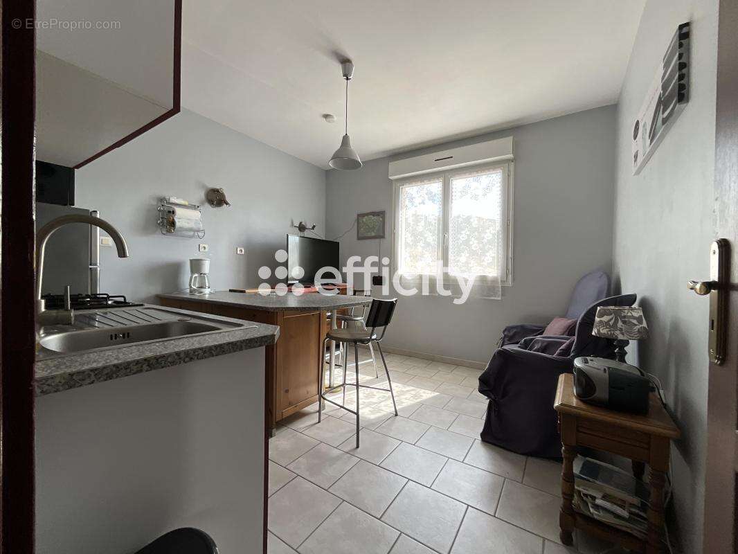 Maison 111 m² à Veyras  - photo 12
