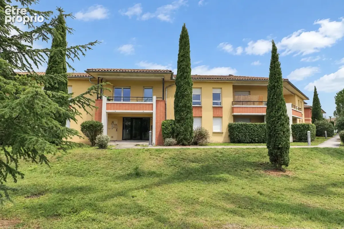 Eaunes cœur de ville - Agréable appartement T3 avec terrasse couverte - photo 1