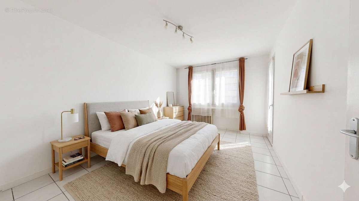 Appartement à SAINT-ETIENNE