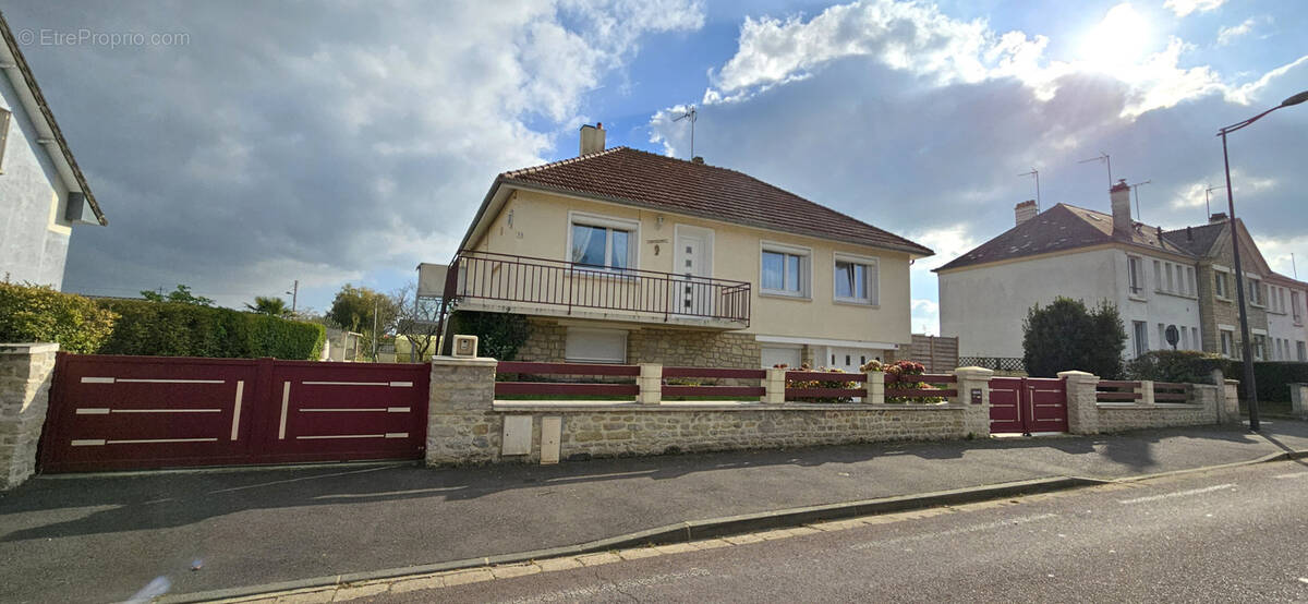 Maison à ISIGNY-SUR-MER