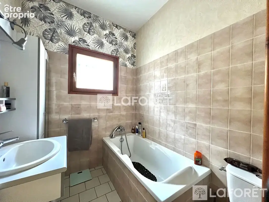 Maison Oullins Pierre-benite 5 pièce(s) 160 m² - photo 15