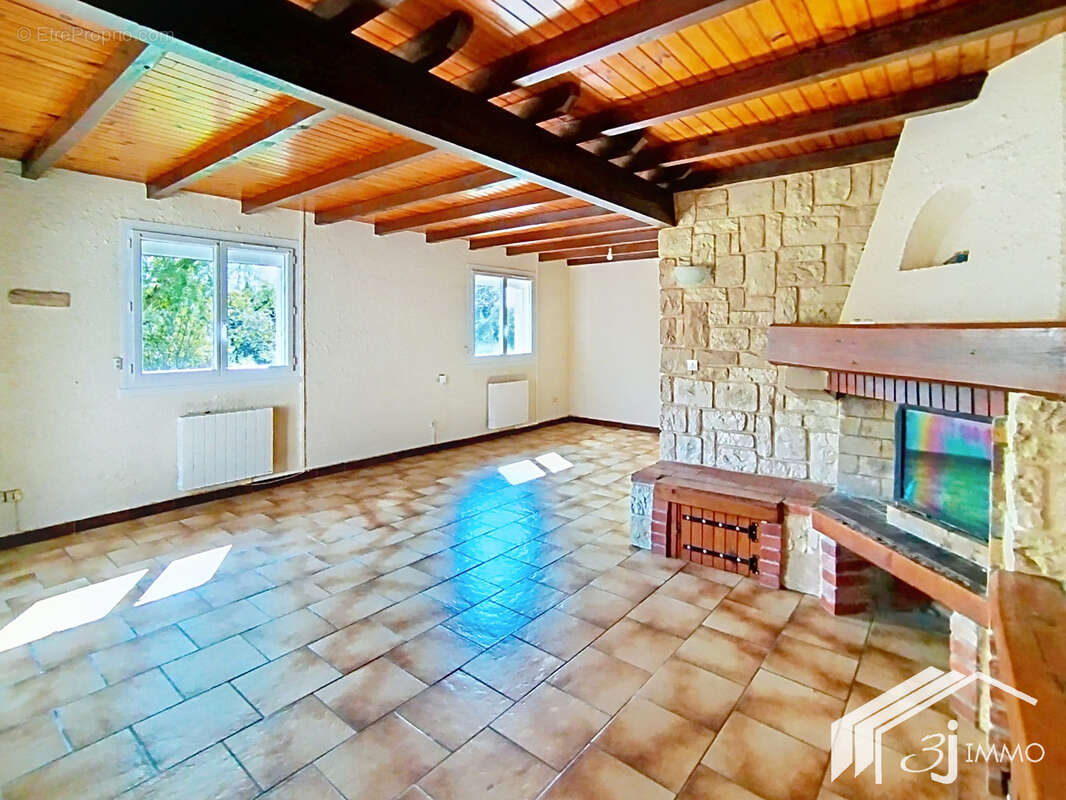 Maison à LEGUEVIN