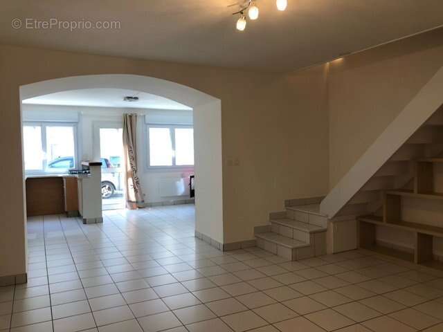 Maison à CHAZEY-SUR-AIN