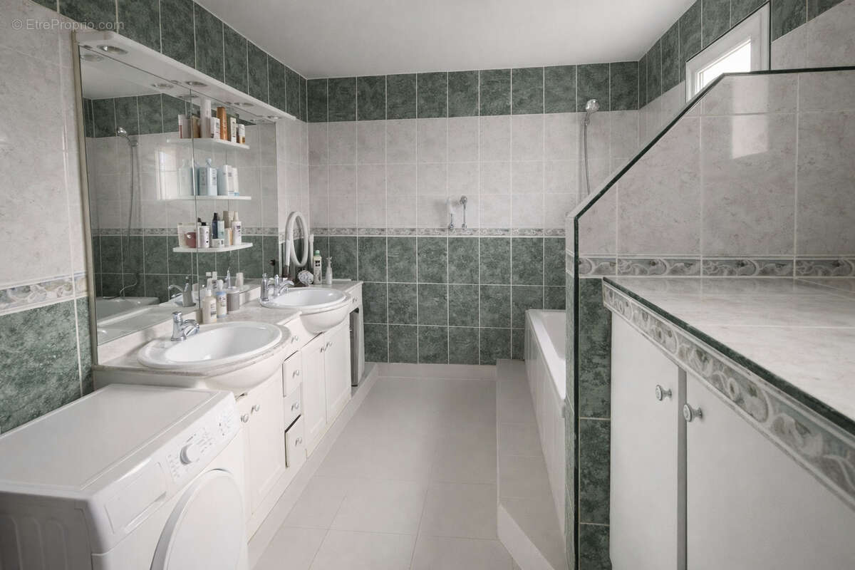 Maison à PORTES-LES-VALENCE