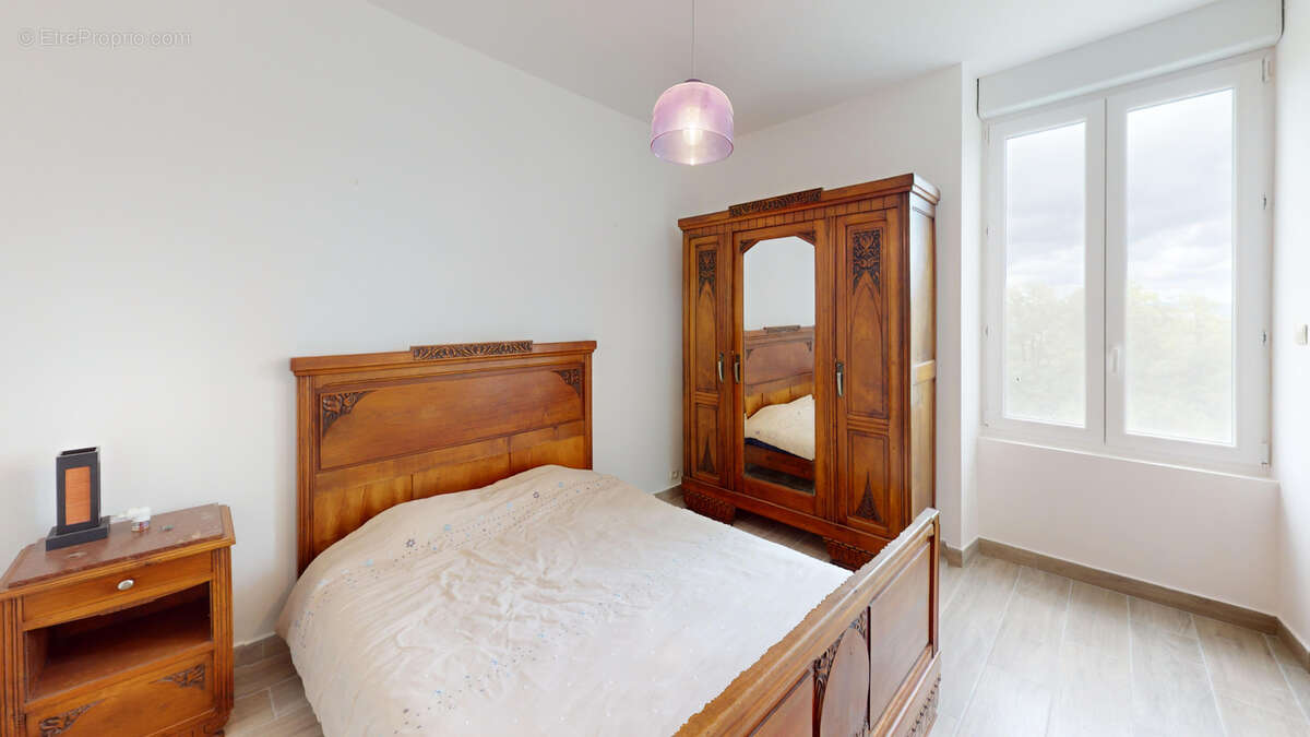 Maison à MONTAYRAL