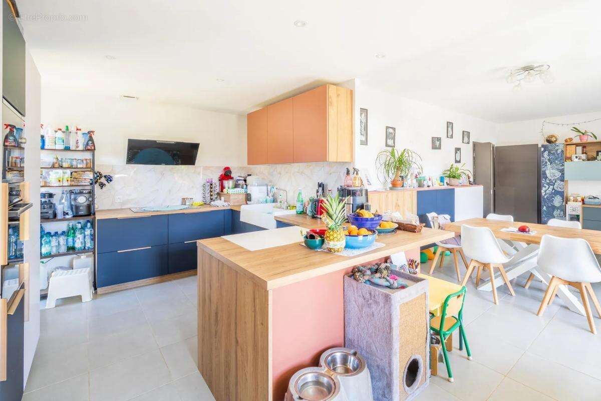 Appartement à ARTHAZ-PONT-NOTRE-DAME