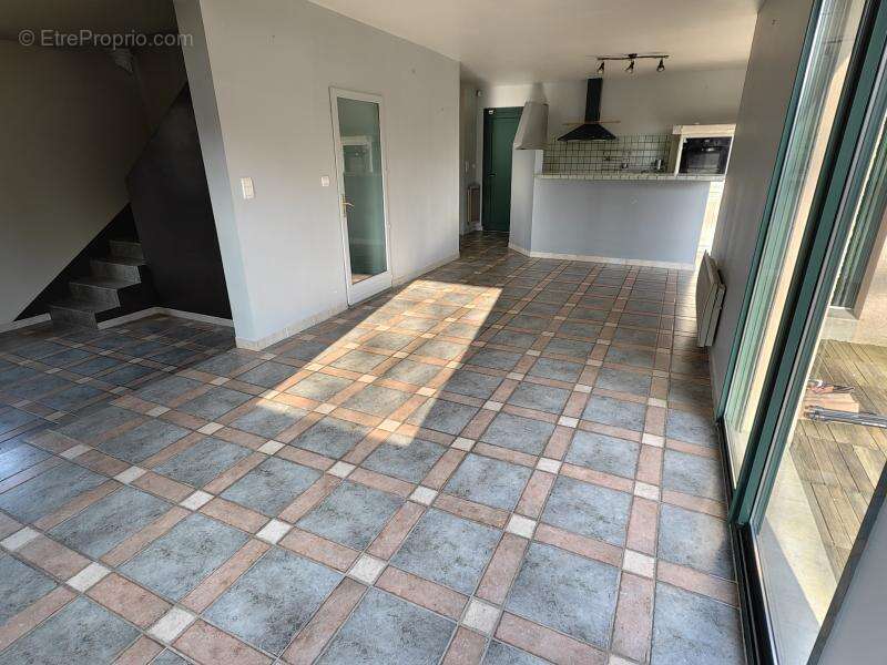 Maison à MOUSSEAUX-SUR-SEINE