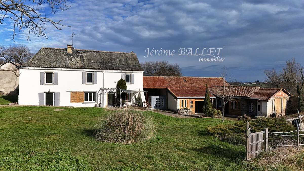 Maison à MIRANDOL-BOURGNOUNAC
