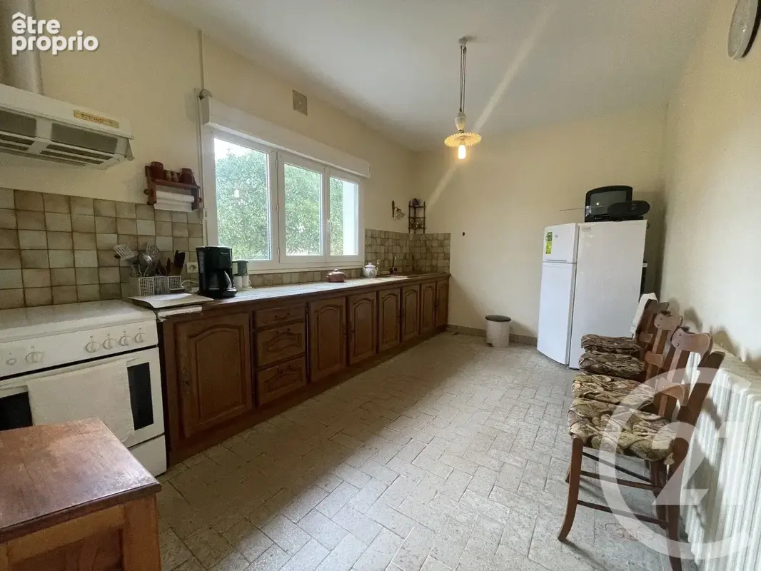 Maison 5 pièces 129 m² à vendre à Saint-Aigulin (17360) - photo 3
