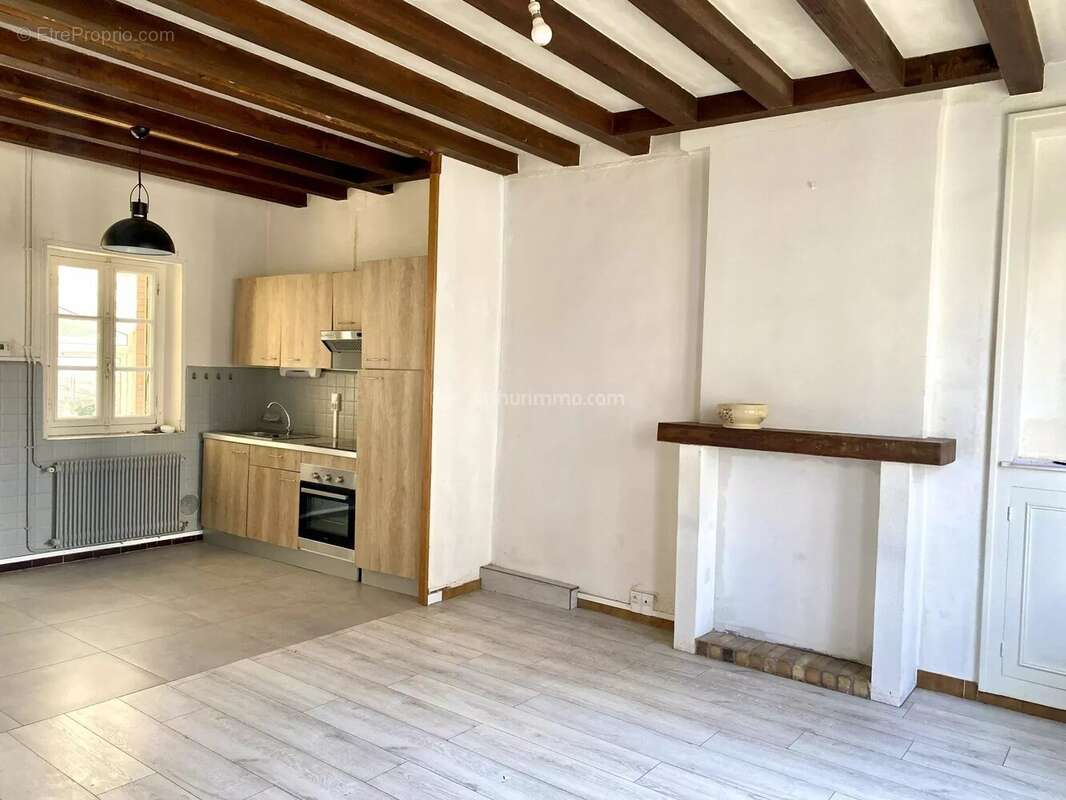 Maison à BESSE-SUR-BRAYE