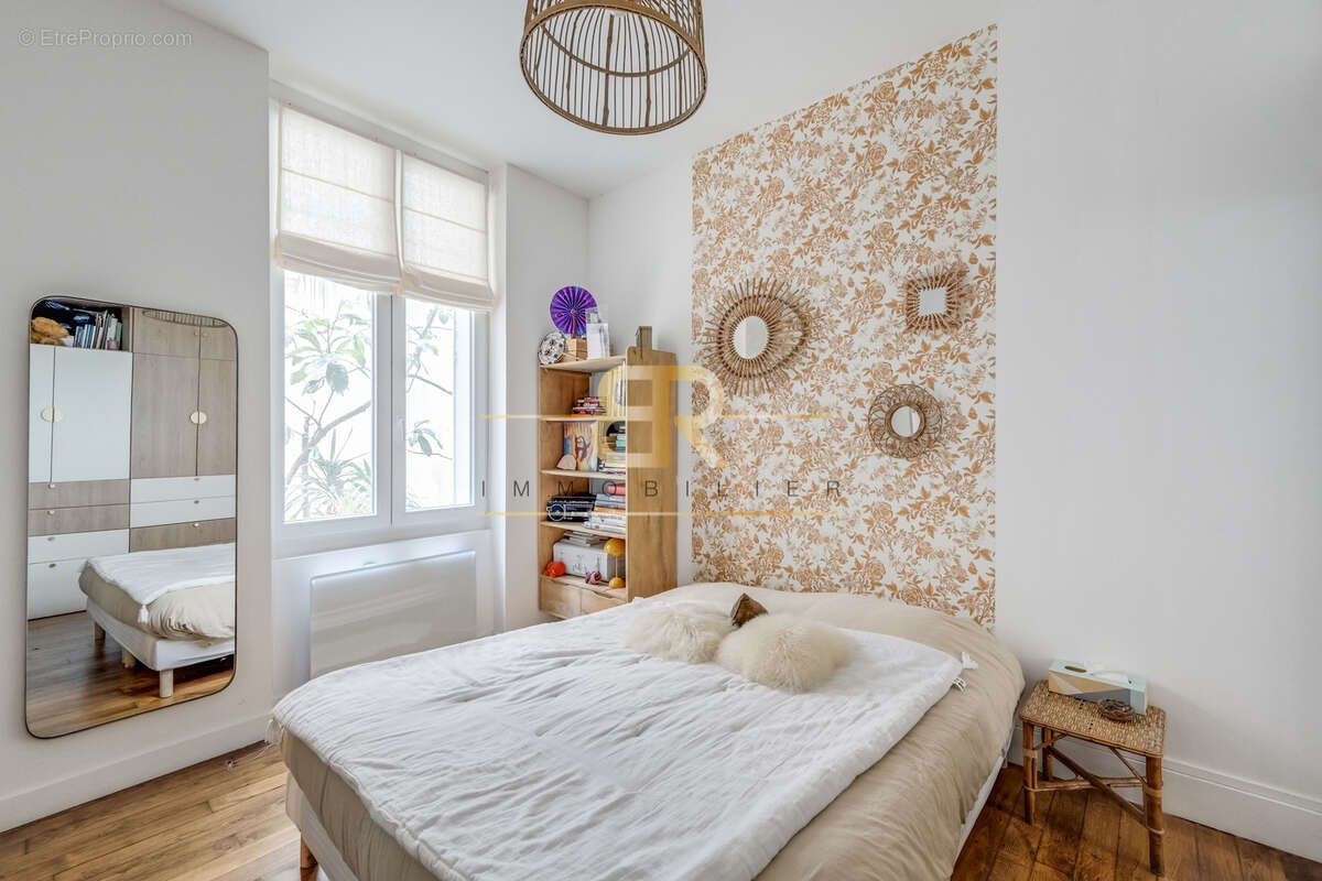 Appartement à PARIS-10E