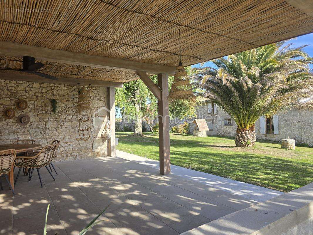Maison à PINEUILH