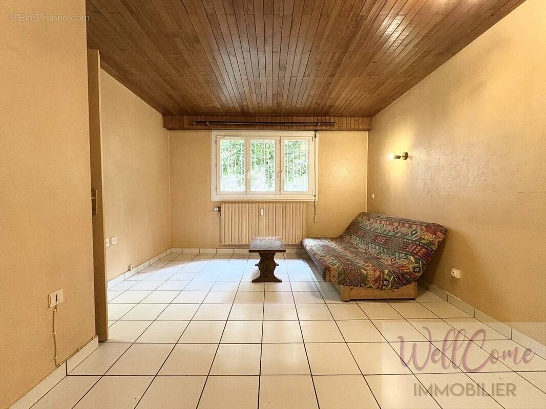 Appartement à AIX-LES-BAINS