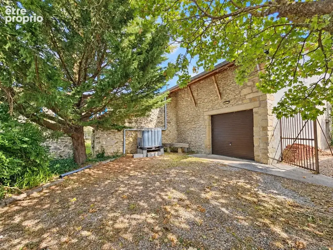 Saint-lattier – maison en pierre 110 m² – 275 m² de dépendances – terrain 1940 m² - photo 18