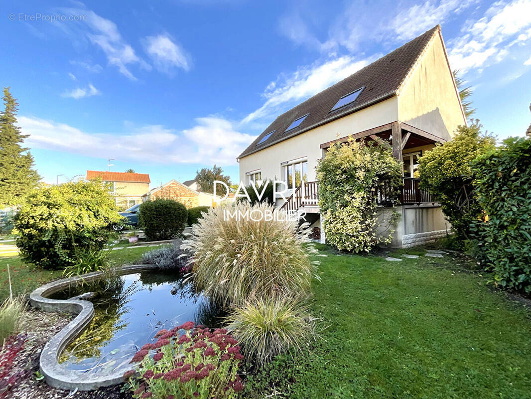 Maison à MAURECOURT