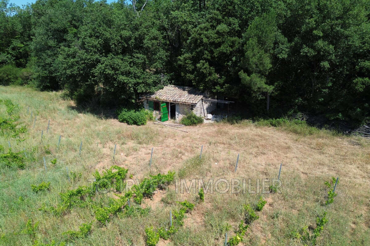 Terrain à TOURVES
