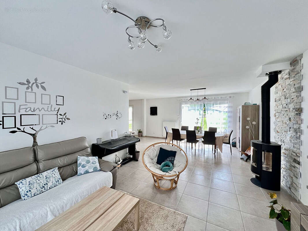 Maison à NANTEUIL-LES-MEAUX