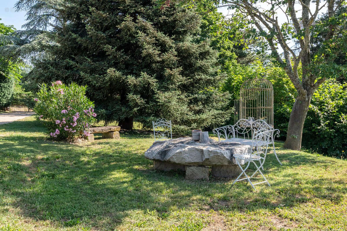 'la source' - vente co-exclusivité, vaugneray, maison 182 m2, 4 chambres, terrain 3300 m2, piscine - photo 25