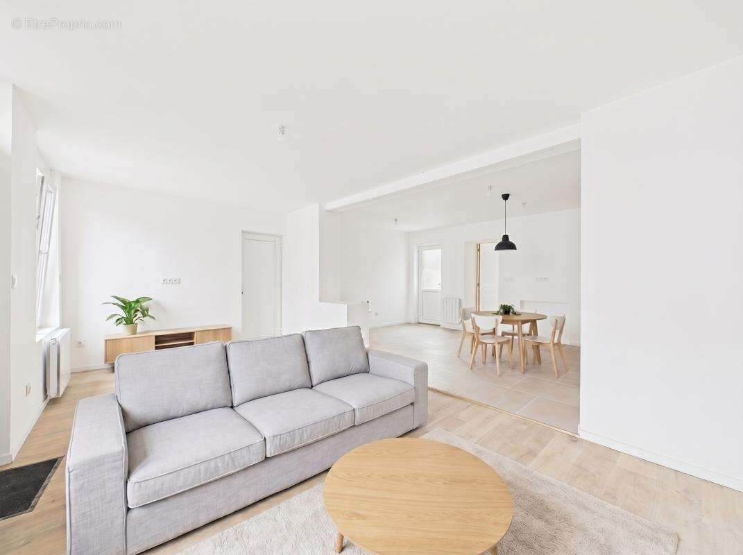 Maison à HASNON