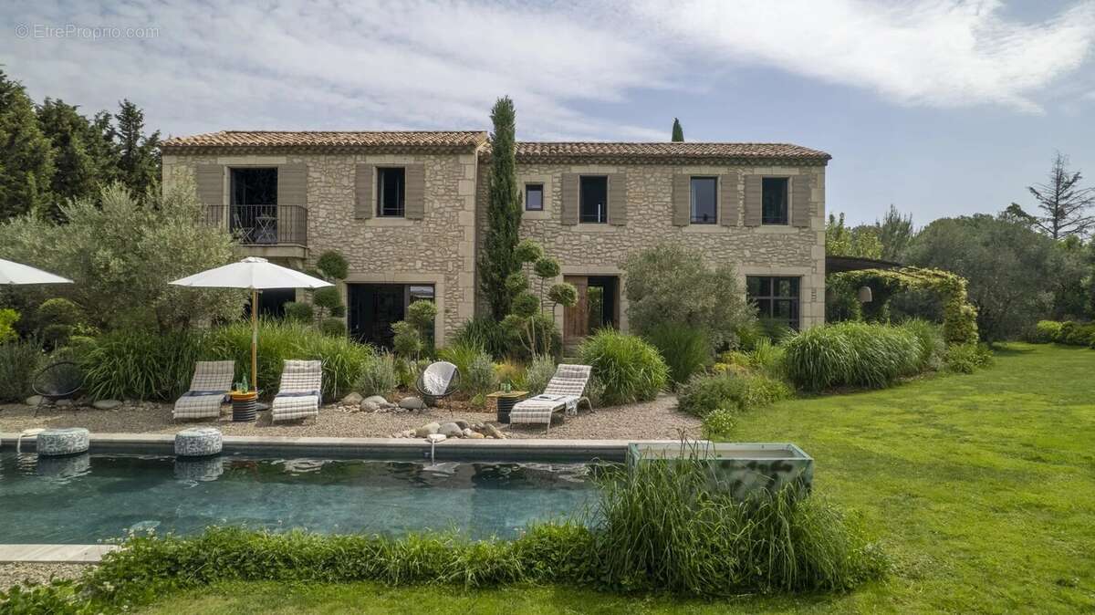 Maison à EYGALIERES