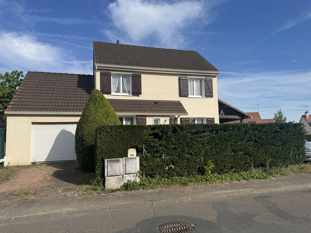 Maison à CHECY