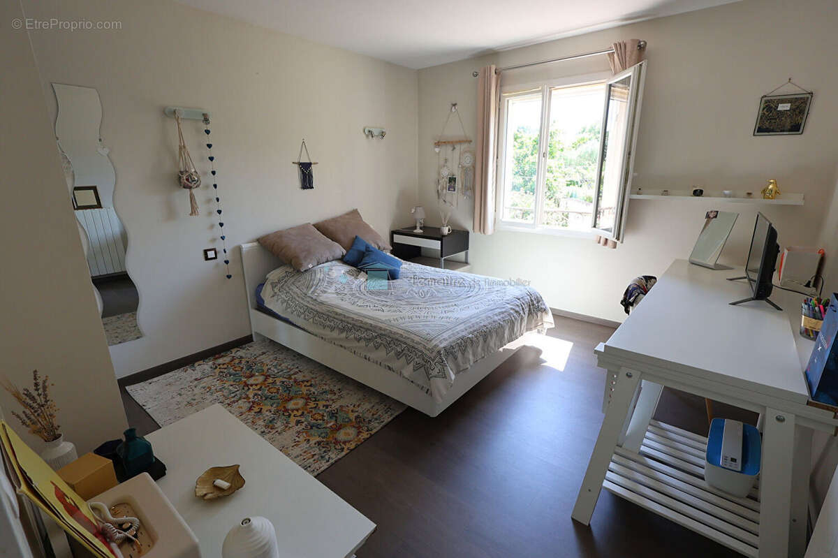 Villa Peymeinade 170 m² avec piscine et jardin 1493 m² - photo 12