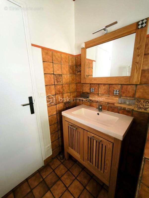 NOUVEAU PRIX – Maison familiale, volumes et terrain arboré au rendez-vous - photo 22