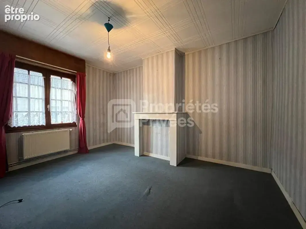 Maison de ville à Bruay-La-Buissière avec jardin, cour et potentiel d'aménagement - photo 6