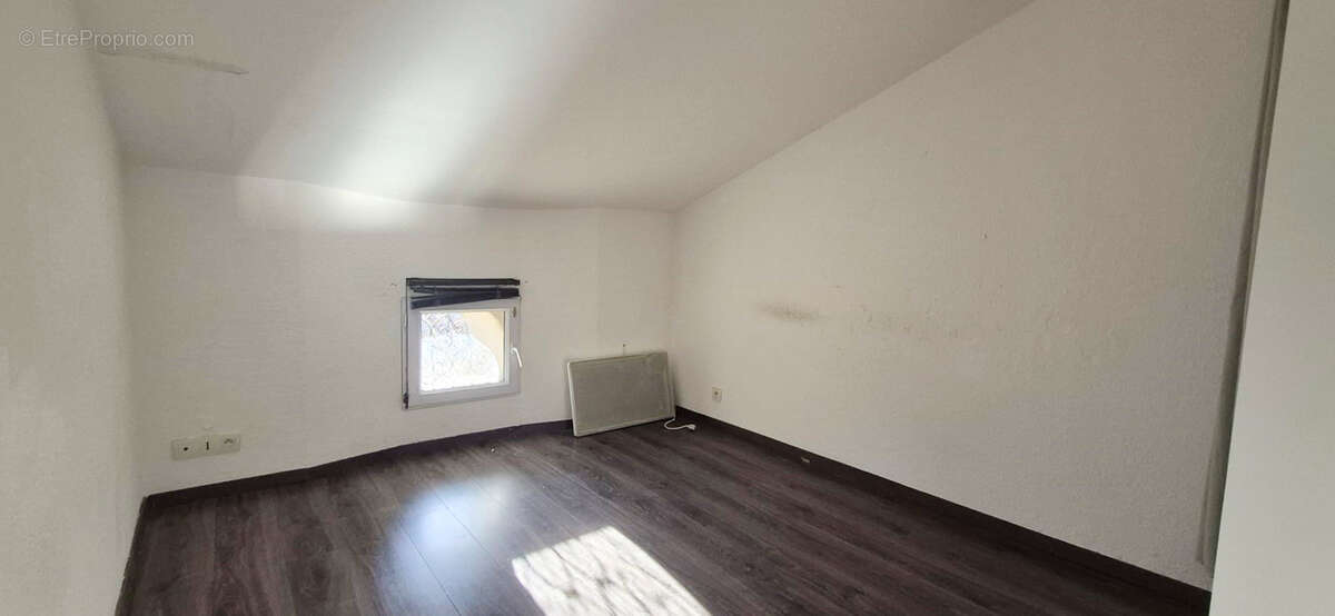 Appartement à LE CASTELLET