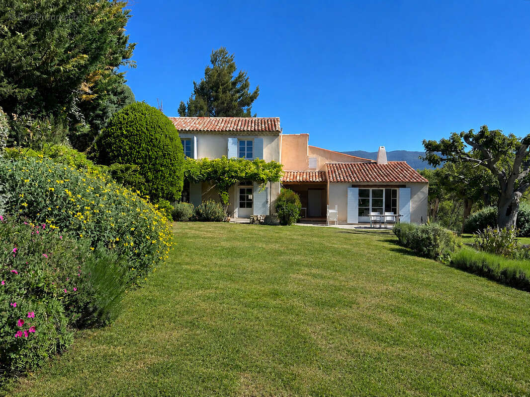 Maison à CUCURON