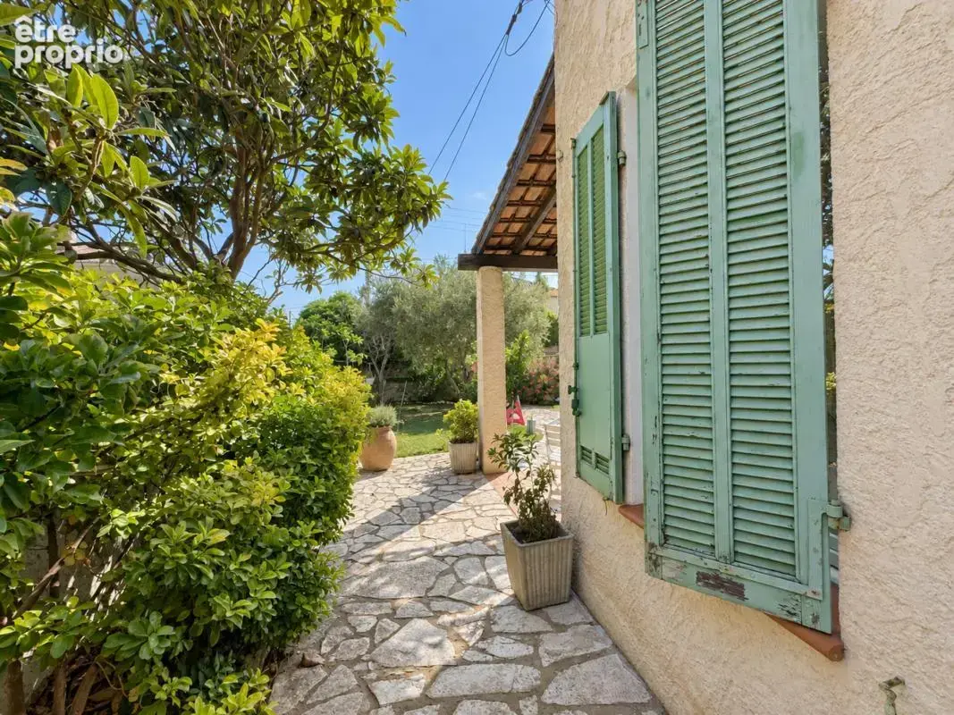 Maison 6 pièces 125 m² à vendre à Marseille-8e (13008) - photo 6